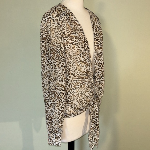 LULU’s sheer cuffed long sleeve animal print swim summer cover up womens medium - Picture 7 of 10